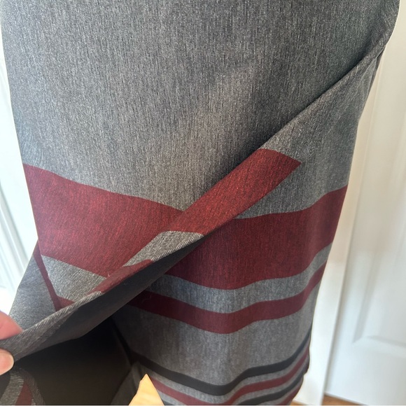 SOHO Apparel Gray/Maroon StretchWrap Skirt - Picture 2 of 3